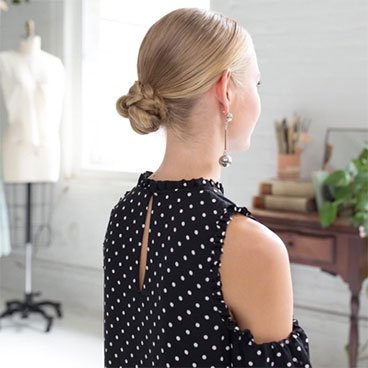low-sleek-knot-hairstyle